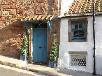 cottage_crail